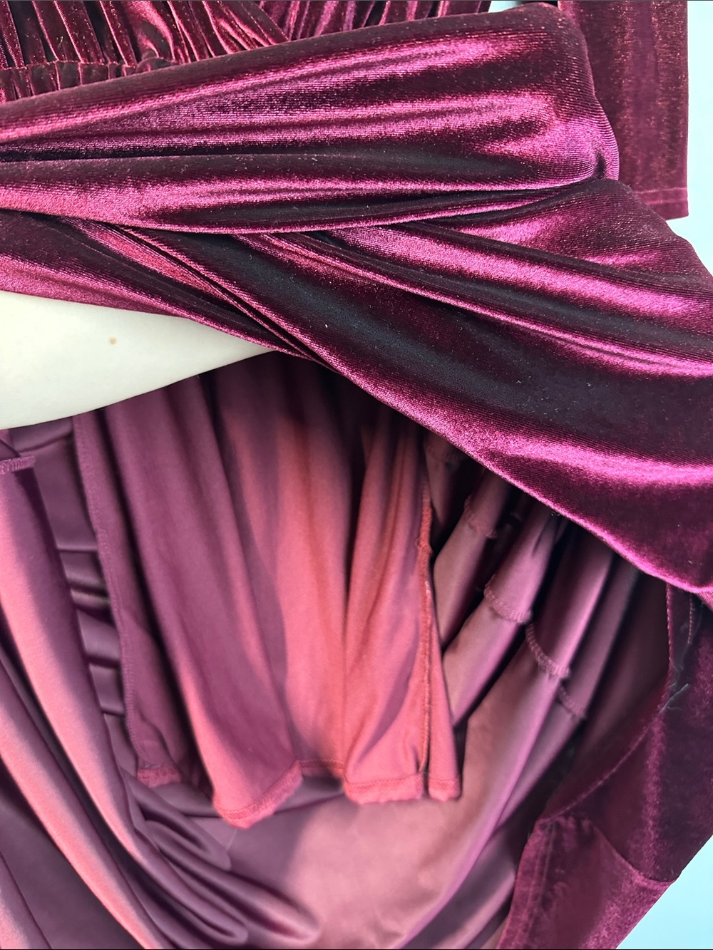 Baltic Born Sophia Half Sleeve Velvet Maxi Dress in Mulberry Red Size S - Picture 9 of 12